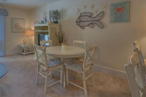 Barrier Dunes Two Bedroom Townhomes by Pristine Properties - image 5
