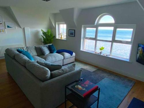 Island Dhu View - Seaside Penthouse in Portrush