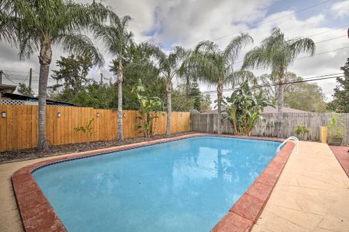 Tropical Palm Harbor Retreat with Lanai and Patio!