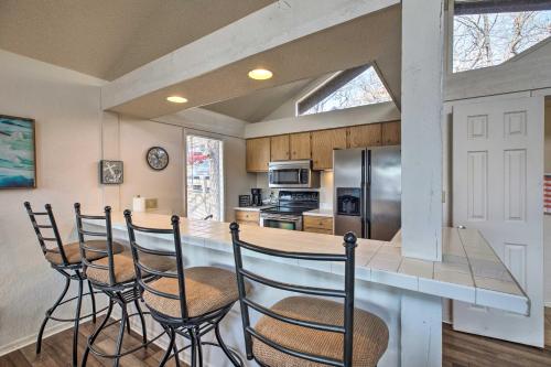 Spacious Lake of the Ozarks Home with Balcony! - main image