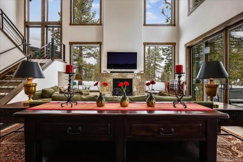 Private Four Bedroom on cul de sac in Truckee