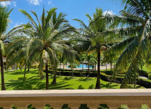 La Ensenada Beach Resort in Тела