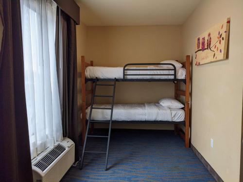 Best Western St. Louis Airport North Hotel & Suites