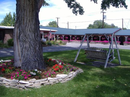 Greybull Motel - 정원