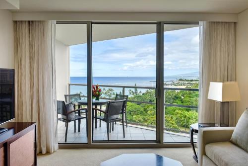 Ka La'i Waikiki Beach, LXR Hotels & Resorts