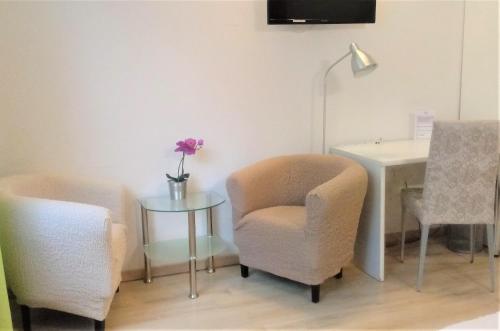 Pension Bunz - Accommodation - Kelsterbach