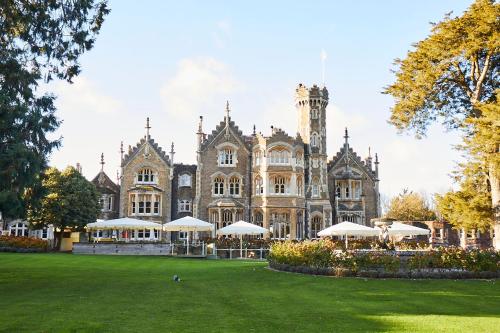 Oakley Court, Windsor