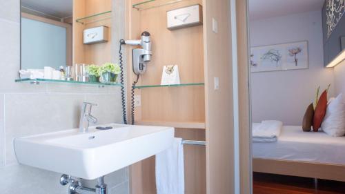 Hotel Krone Unterstrass - image 14