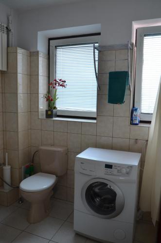Apartament Tolek - image 8