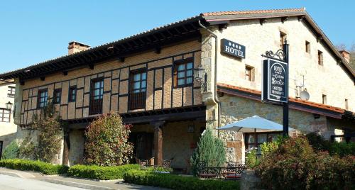 La Casona de Revolgo - Hotel - Santillana del Mar