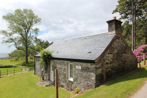 外部景觀, Ellary Cottage - Cosy Sleeps 4 Property, Remote Location at the Edge of the Water in 古羅克