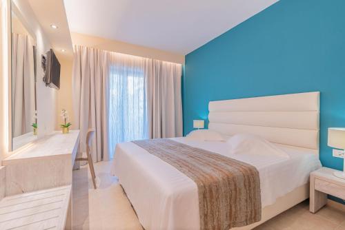 Three-Bedroom Apartment image 10