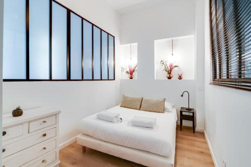 Chic appartement -2BR/5P- Boulevard Saint-Germain - image 8