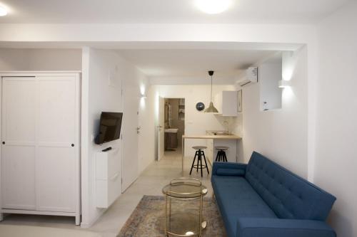 Studio Apartment Jon - image 5