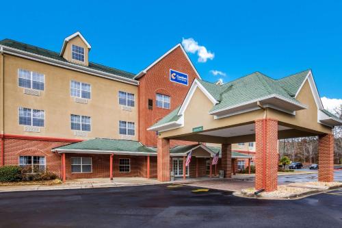 Comfort Inn & Suites in Fairburn, USA