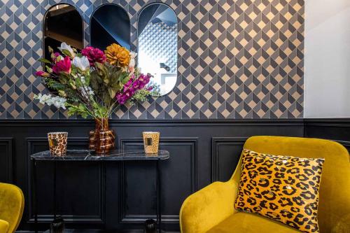 Лоби, Mijo's Appartements Hotel in Фонтане-су-Боа