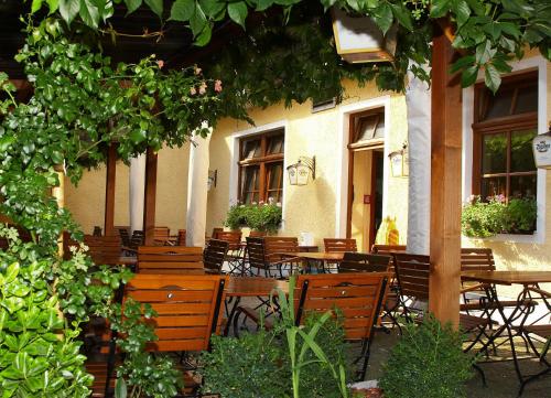 Hotel Goldener Adler - image 3