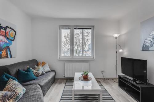 Quiet and Comfy 'Turquoise Apartment'