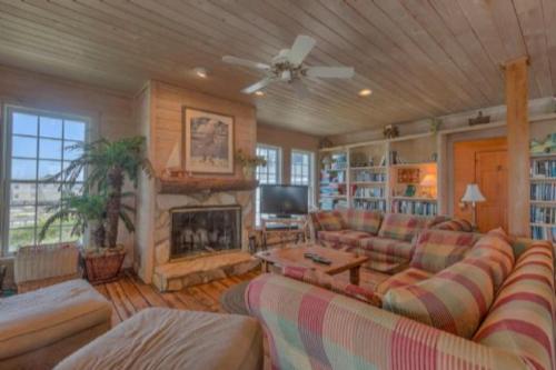 Ramblin Wreck by Pristine Properties - image 8