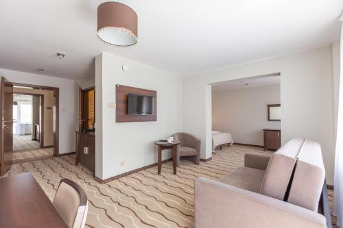 Apartment (2 Adults)