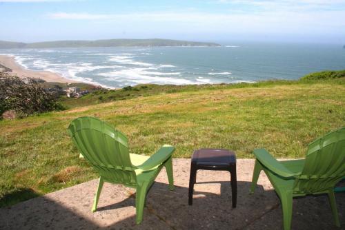 Abalone Alcove! Hot Tub! Pool Table! AMAZING VIEWS! Fast WiFi!! Dog Friendly! photo 4