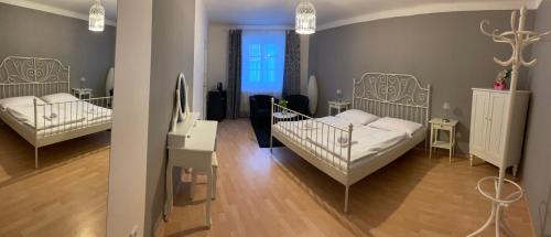 Superior Double Room image 3