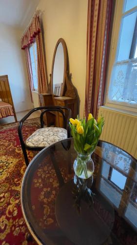 Superior Triple Room image 2