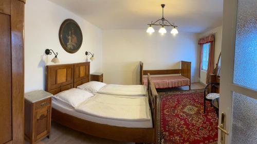 Superior Triple Room image 8