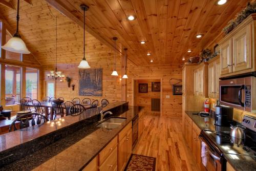 Brookstone Lodge Home - image 4