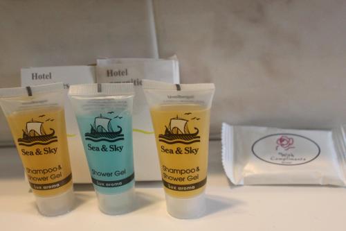 Hotel Avra - image 5