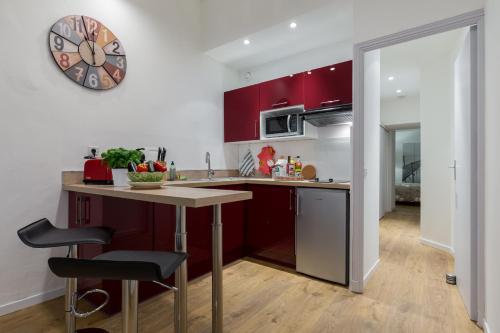 Large one bedroom flat in the Old Town, Nice (fotografie 3)
