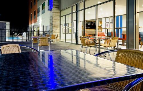 Létesítmények, Holiday Inn Express And Suites Taylor By IHG in Taylor (TX)