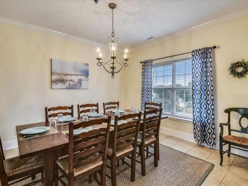Ocean View Luxury Rental - Sleeps 16 - image 6