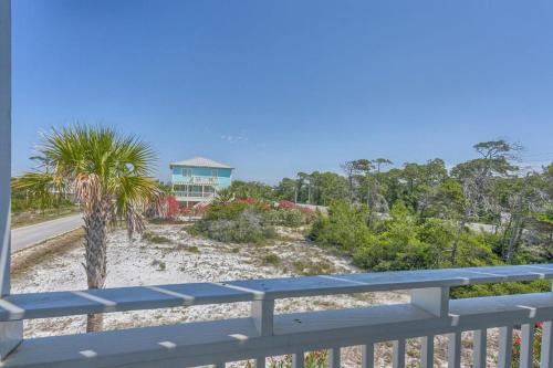 Seagrass by Pristine Properties - image 3