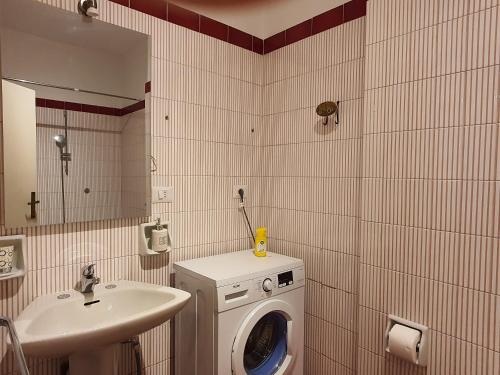 Centre Home - image 12