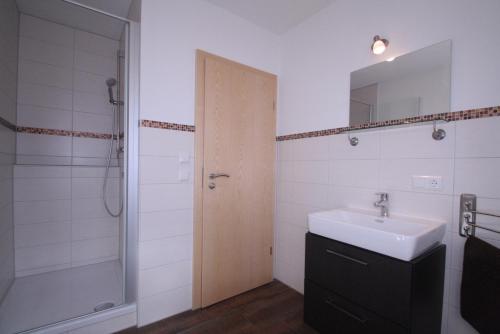 Bathroom, Ferienwohnungen auf dem Paulbauernhof in Saaldorf-Surheim