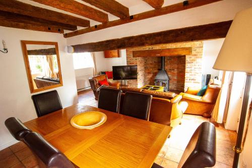 St Michael's Cottage - image 2