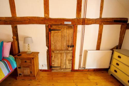 St Michael's Cottage - image 12