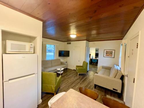 Surf Studio Beach Resort