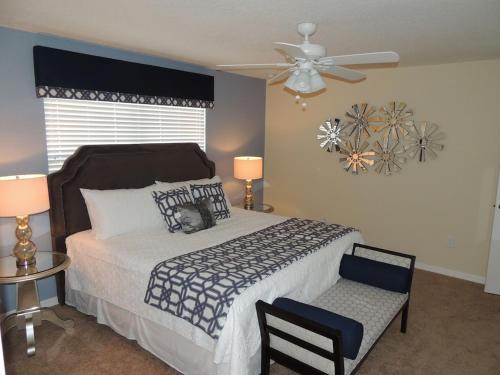 FROZEN Retreat with Private Pool & Baby Gear near Disney World - image 7
