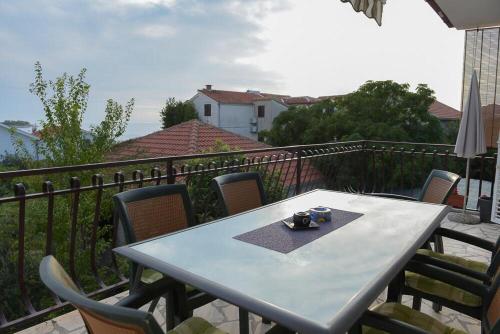 Apartments by the sea Rogoznica - 10002 Rogoznica 