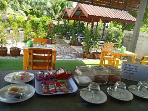 Win Gray Homestay Resort ชุมพร