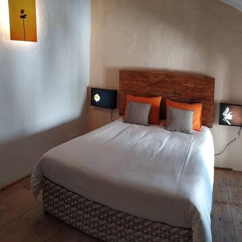 Accommodation in Ribera Baja