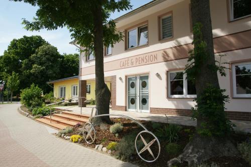Cafe und Pension Blohm - image 13