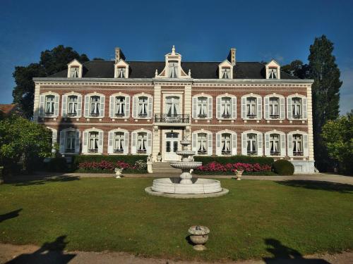 GITE CHATEAU DES ANGES gîte à louer Nampont