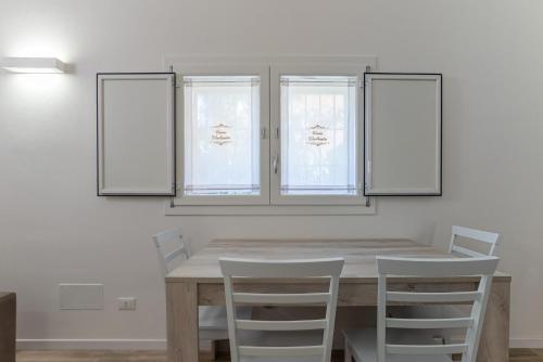 One-Bedroom Apartment image 6
