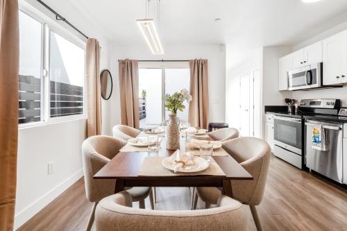 Modern Oasis - image 3