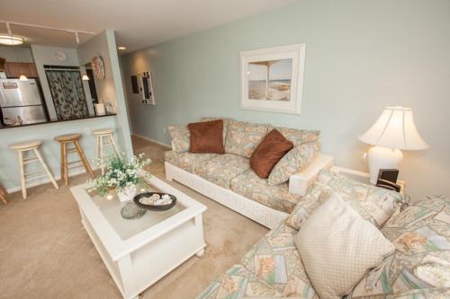 Linda's Beach Shack at Playa Rana home - image 2