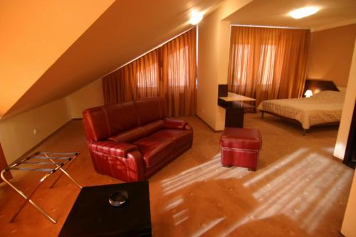 Aqvila Club**** Rucar