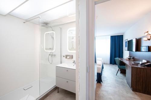 Best Western Smart Hotel - image 2